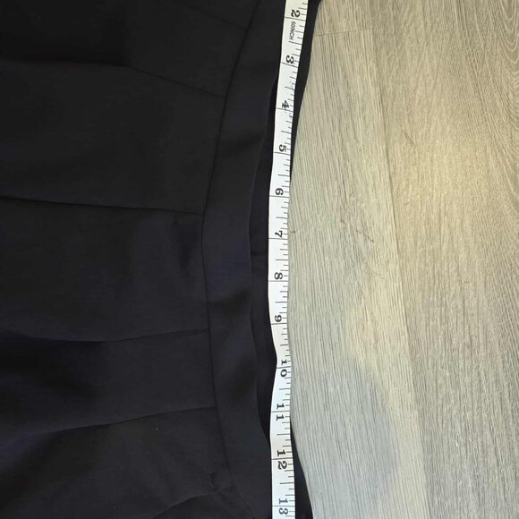 Aritzia Wilfred Le Fou Shorts Sz 10 Black - Picture 7 of 8